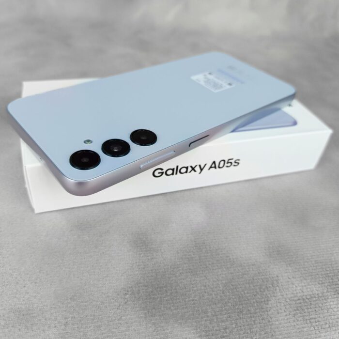 Samsung Galaxy A05s Серебряный