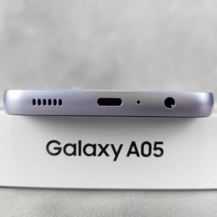 Samsung Galaxy A05 Серебряный