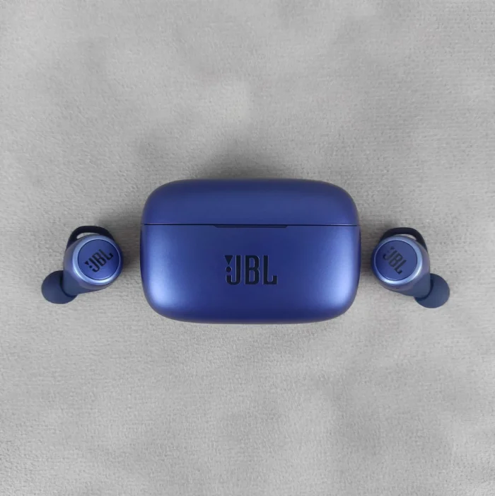 JBL LIVE 300 Синий